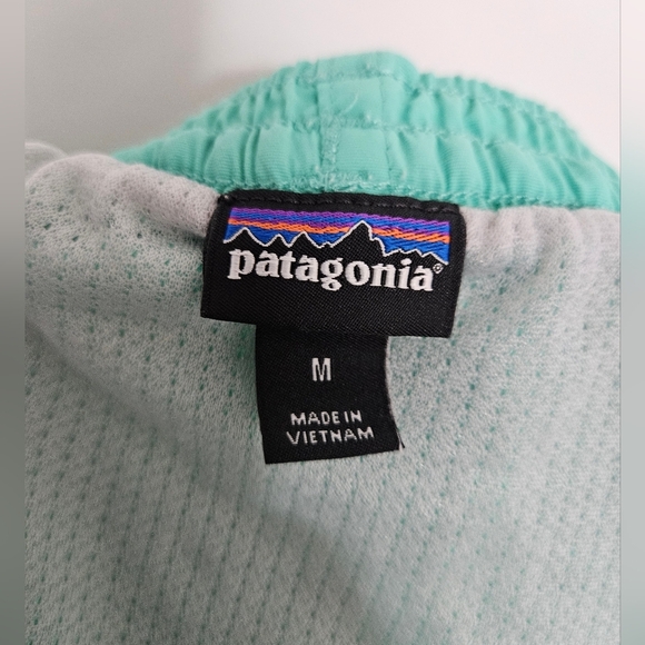 Patagonia Men’s Teal Baggies Shorts - Picture 5 of 5